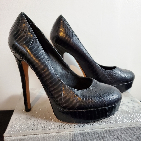 House of Harlow 1960 Black Snake Leather, Pin-Up Sexy Pump Heels - Picture 3 of 15